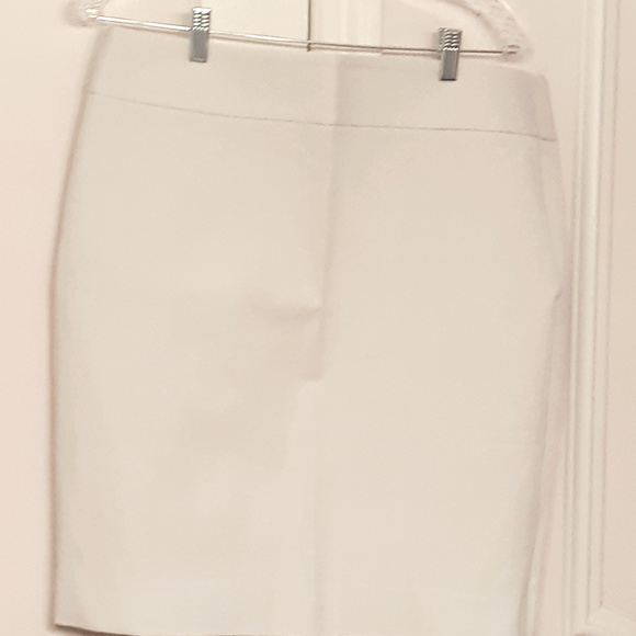 NWT - WINTER WHITE BANANA REPUBLIC SHIRT - Picture 1 of 8